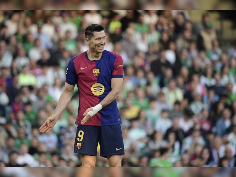 Robert Lewandowski Injury Confirmed In Blow To Barcelona Quadruple Bid