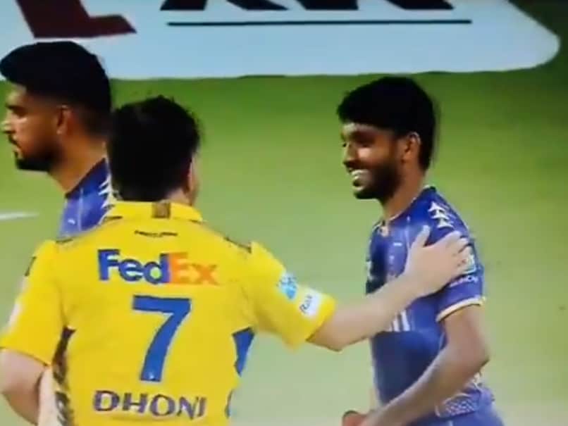 Watch: MS Dhoni's Post-Match Gesture For KKR Youngster Breaks Internet