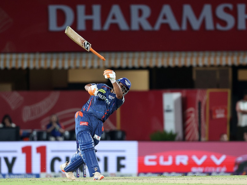 Rishabh Pant's Bat Goes Flying Just Before Dismissal Against PBKS. Sanjiv Goenka's Epic Reaction