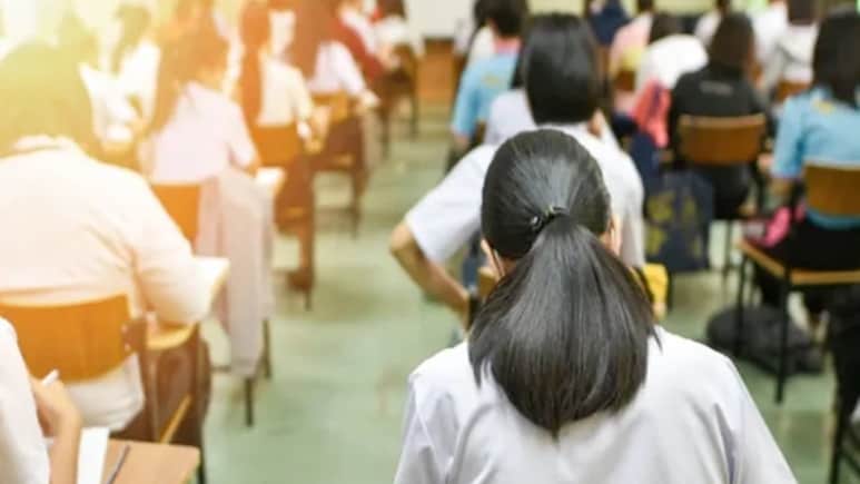 Tamil Nadu Board Result 2025: 95.03% Students Pass, Girls Outshine Boys Tamil Nadu Board Result 2025: 95.03% Students Pass, Girls Outshine Boys
